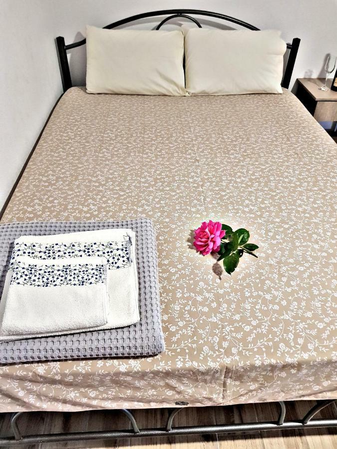 Villa Giannis Apartments Vrasná Kültér fotó