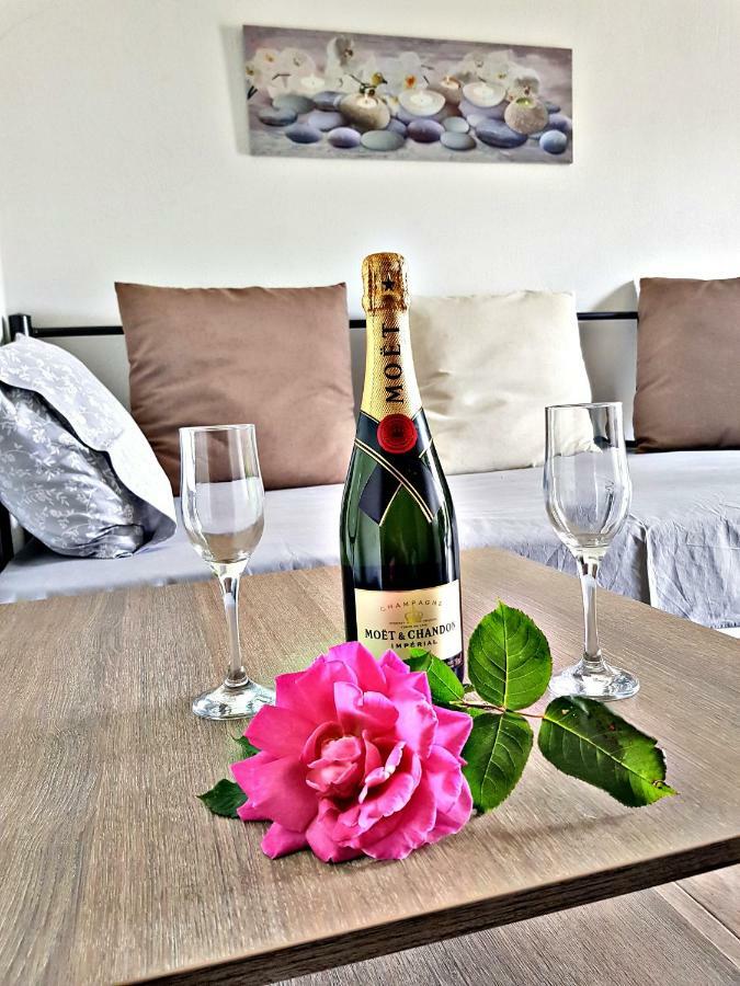 Villa Giannis Apartments Vrasná Kültér fotó